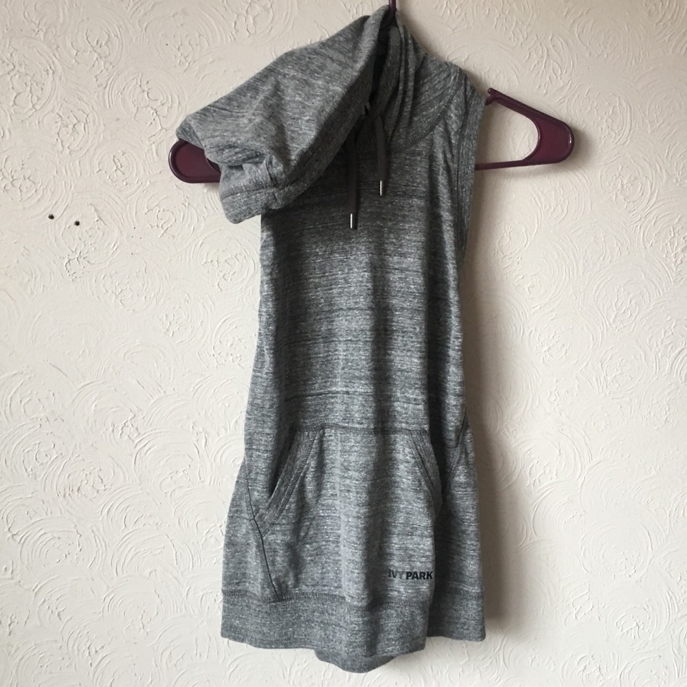 open back active tank top